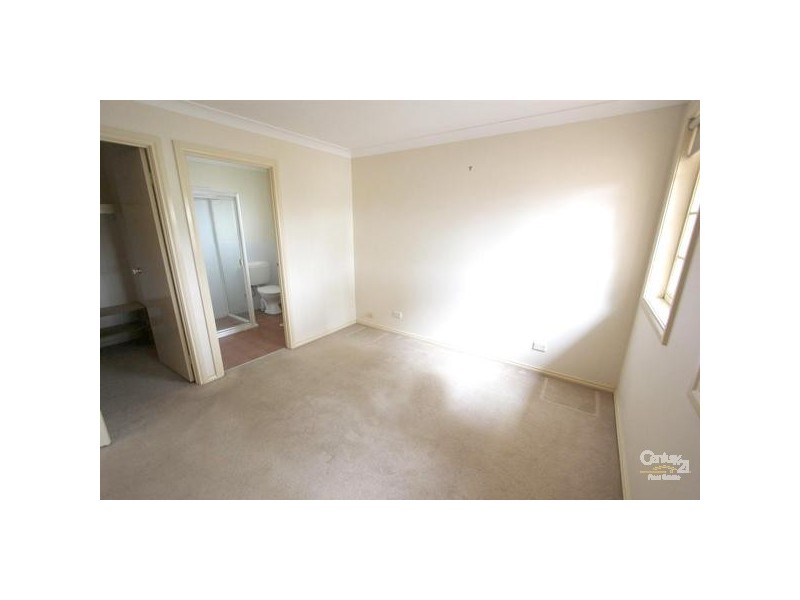 21 Aitchander Rd, Ryde NSW 2112