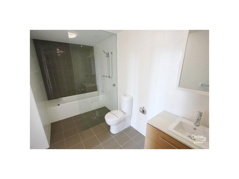 6 Avenue of Oceania, Newington NSW 2127