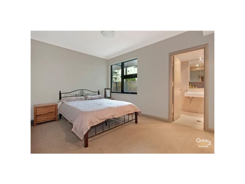 21 Angas St, Meadowbank NSW 2114