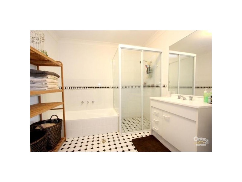 117-119 Hampden Rd, Artarmon NSW 2064