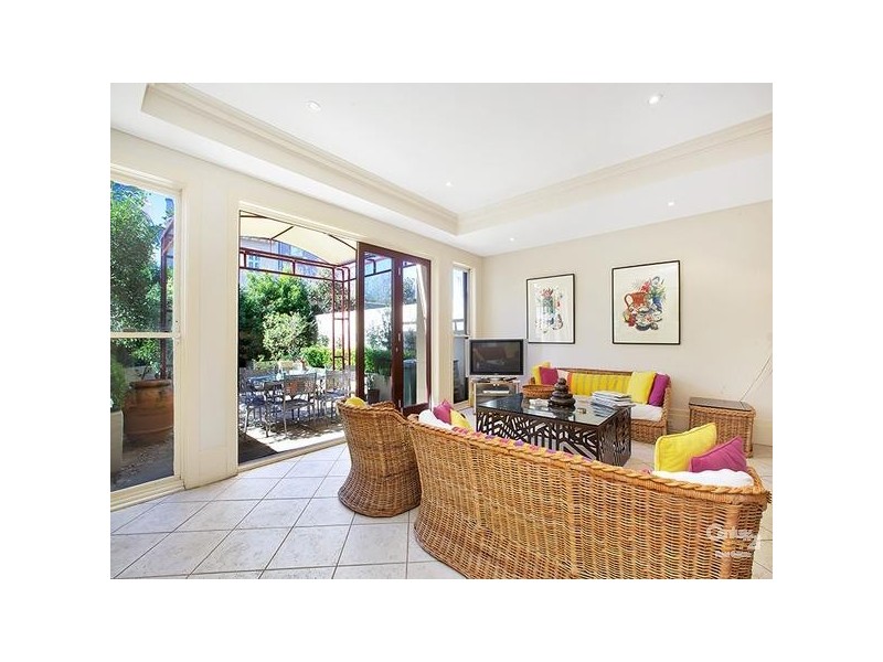 109 Blues Point Road, Mcmahons Point NSW 2060