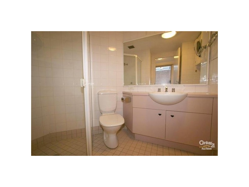 100 Cleveland St, Chippendale NSW 2008