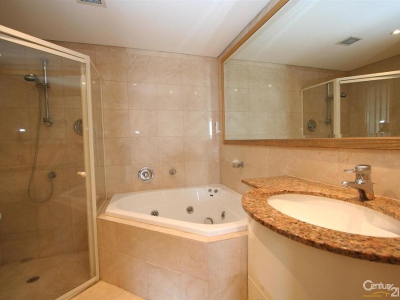 402/2 Roseby Street, Drummoyne NSW 2047