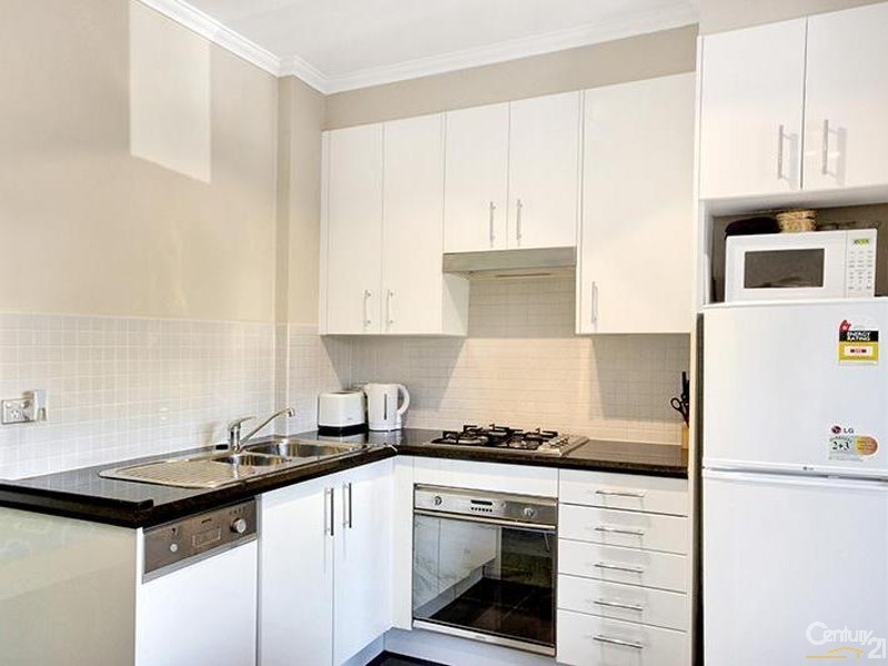 18/10 Webb St, Croydon NSW 2132