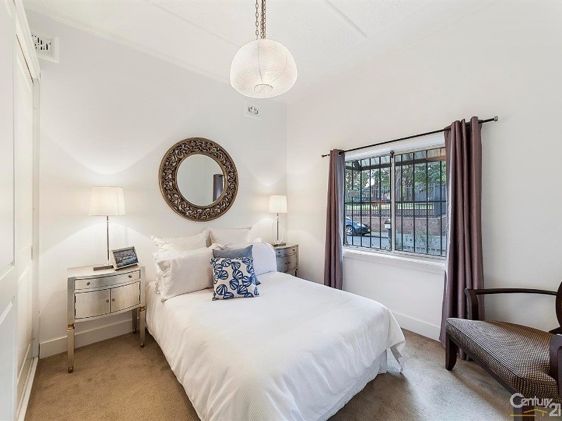 114 Wells St, Newtown NSW 2042