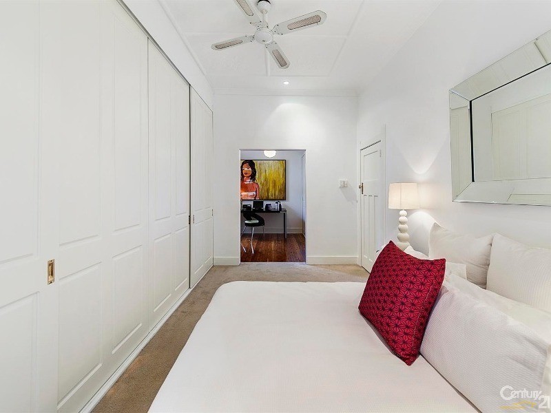 114 Wells St, Newtown NSW 2042