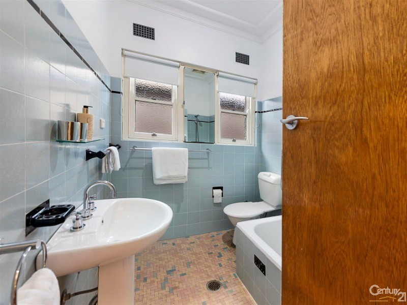 689 Mowbray Rd, Lane Cove NSW 2066