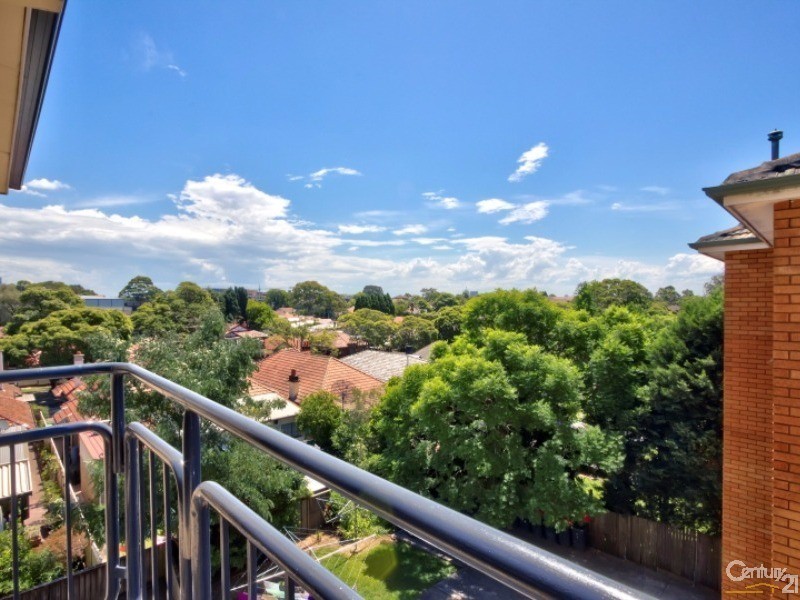 14/7 Bruce St, Ashfield NSW 2131