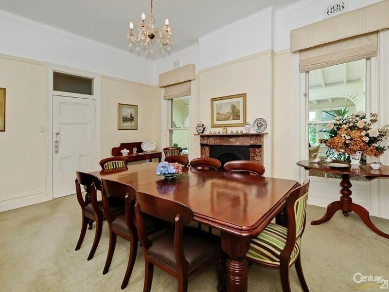 4 Burns Road, Wahroonga NSW 2076