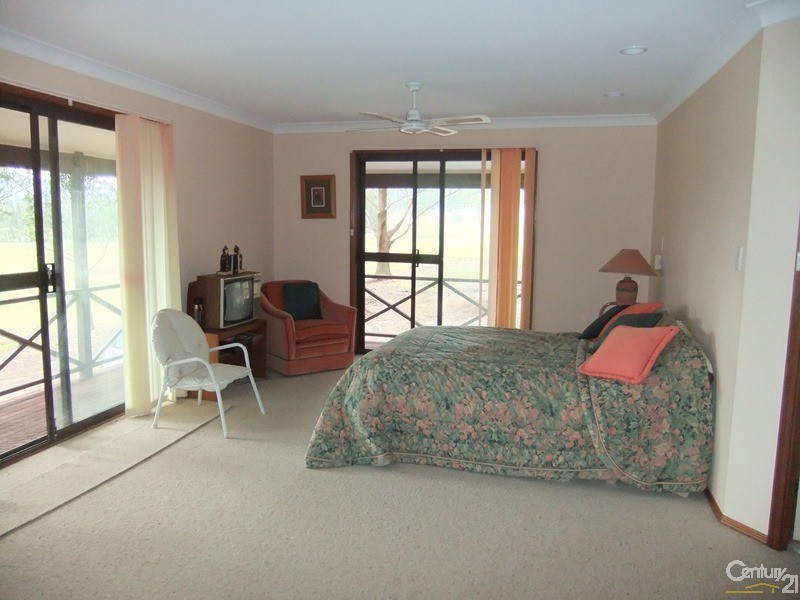 21 Shallow Bay Road, Coomba Park NSW 2428