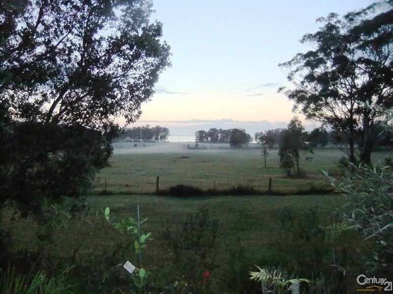 21 Shallow Bay Road, Coomba Park NSW 2428