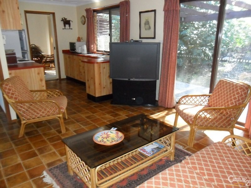 21 Shallow Bay Road, Coomba Park NSW 2428