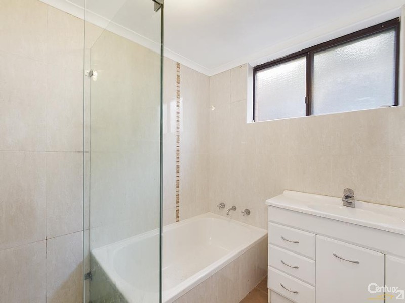 2/39 Bathurst Street, Liverpool NSW 2170