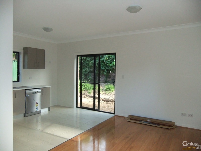 2A Adamson Ave, Thornleigh NSW 2120