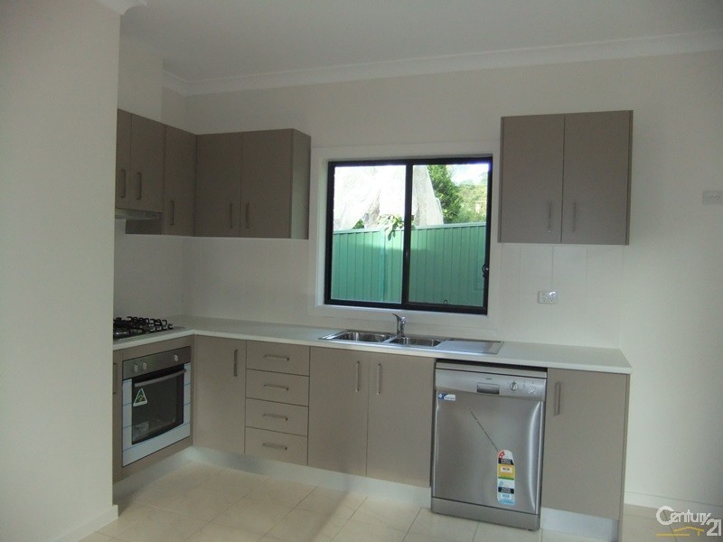 2A Adamson Ave, Thornleigh NSW 2120