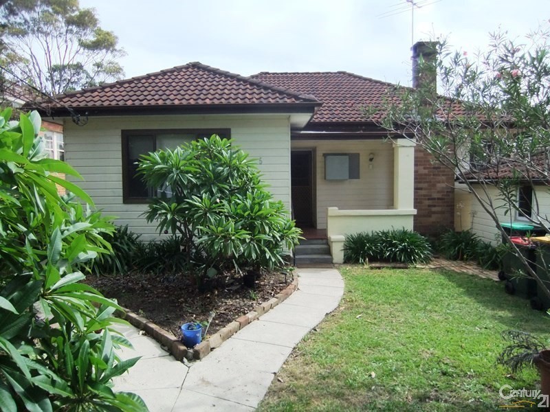 5 Royston Pde, Asquith NSW 2077