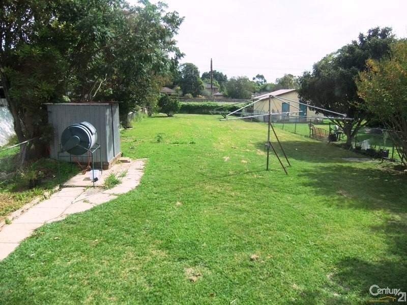 5 Royston Pde, Asquith NSW 2077