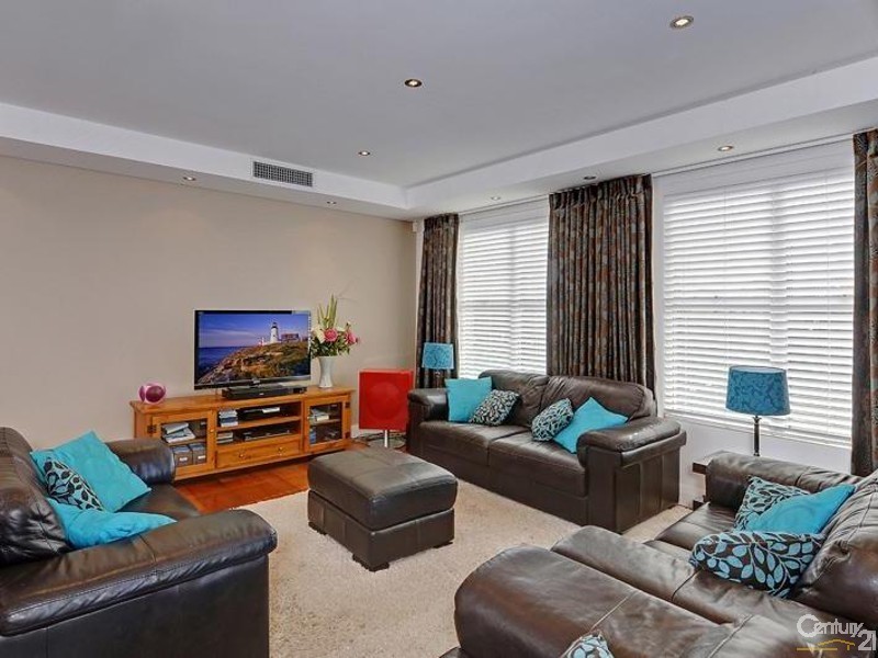 15D Wahroonga Avenue, Wahroonga NSW 2076