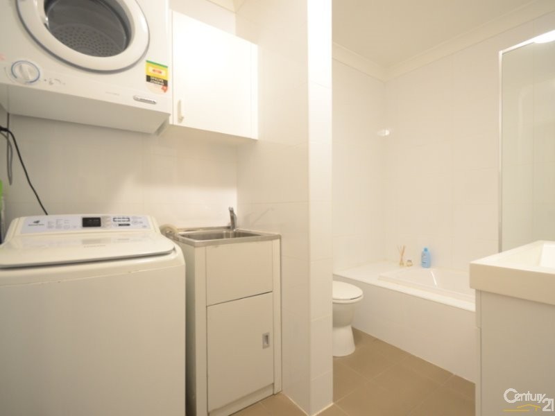 15/8-10 Darcy Road, Westmead NSW 2145