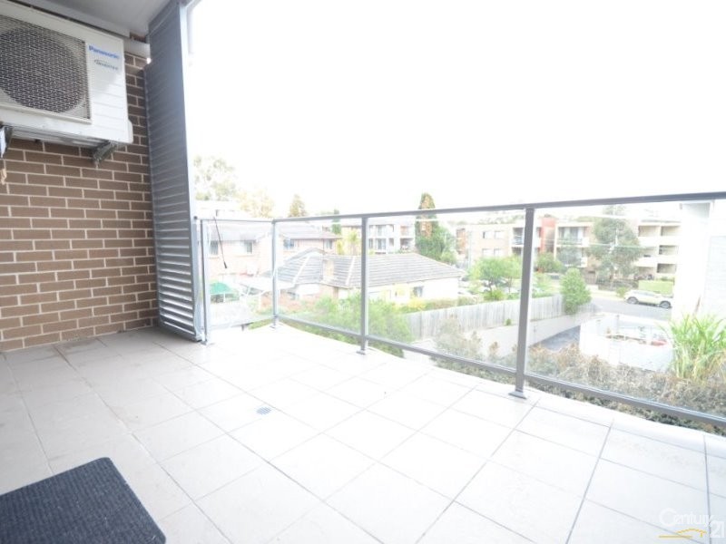 15/8-10 Darcy Road, Westmead NSW 2145