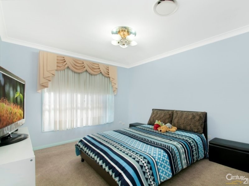 12A Roland Ave, Liverpool NSW 2170