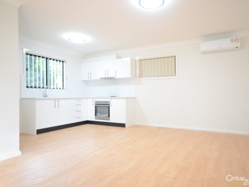 15B Warra St, Wentworthville NSW 2145