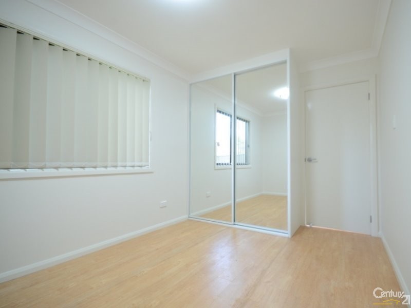 15B Warra St, Wentworthville NSW 2145