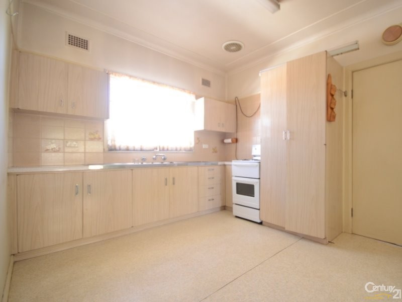 36 Bridge Road, Westmead NSW 2145