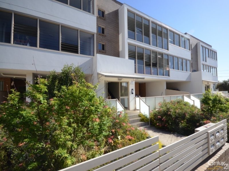 12/12-14 Lydbrook Street, Westmead NSW 2145