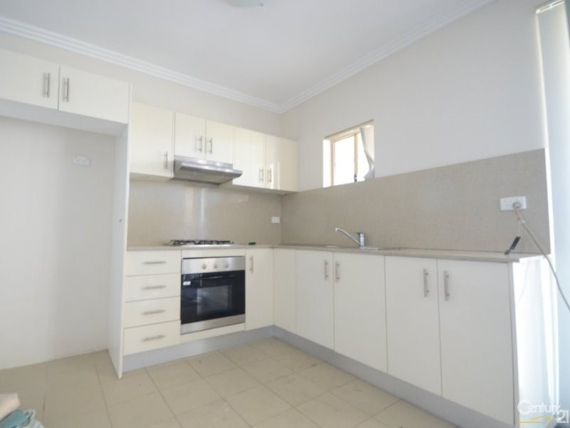 12/12-14 Lydbrook Street, Westmead NSW 2145