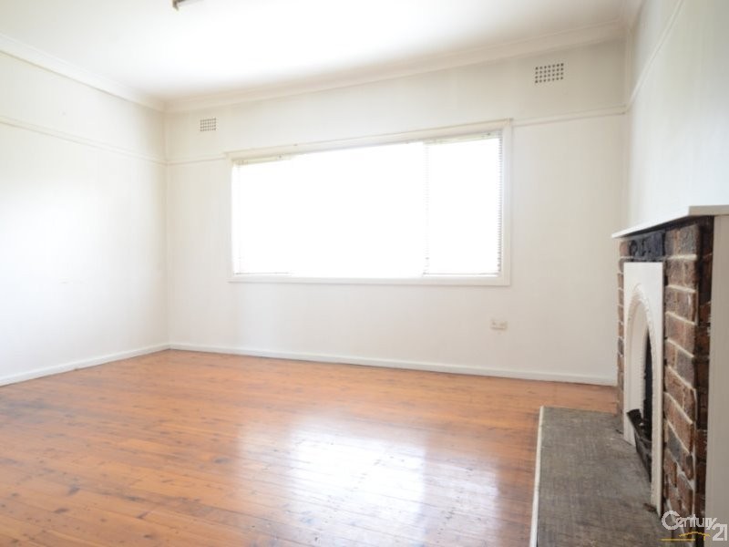 3  Levy Street, Pendle Hill NSW 2145