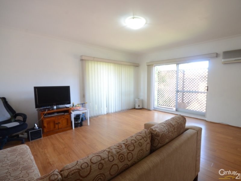 4/13 Alfred Street, Westmead NSW 2145