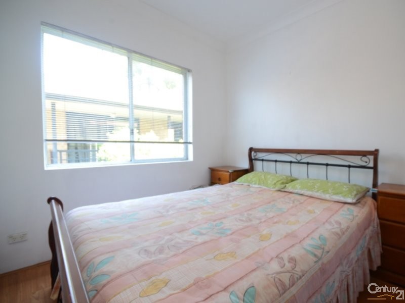4/13 Alfred Street, Westmead NSW 2145