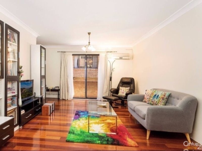 2/7 Jessie Street, Westmead NSW 2145