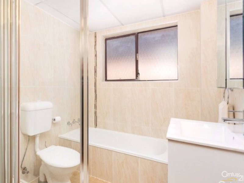 2/7 Jessie Street, Westmead NSW 2145