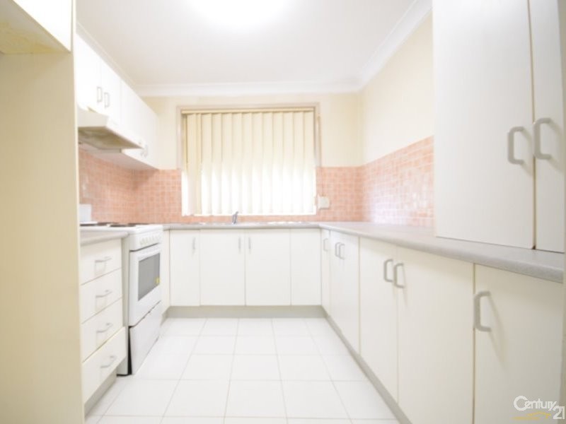 1/174 Dunmore Street, Pendle Hill NSW 2145