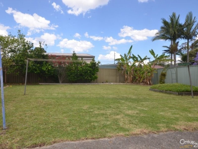 44 Scott Street, Toongabbie NSW 2146