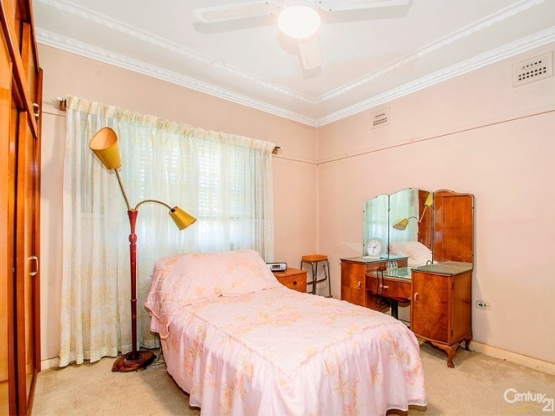 23 Binya Street, Pendle Hill NSW 2145