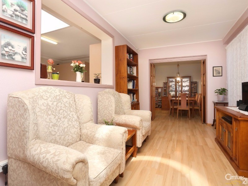 7 Austin Crescent, Constitution Hill NSW 2145