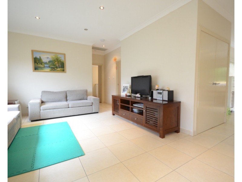 8/36-38 Watkins Road, Baulkham Hills NSW 2153