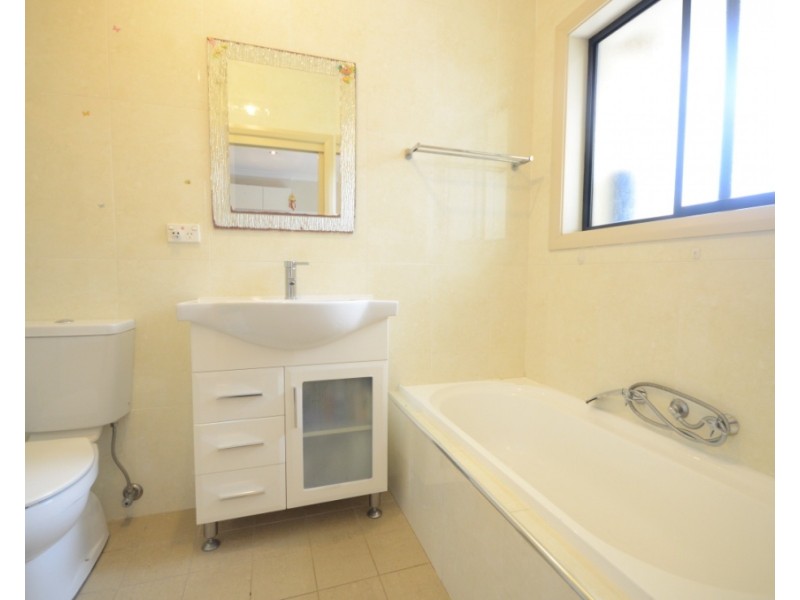 8/36-38 Watkins Road, Baulkham Hills NSW 2153