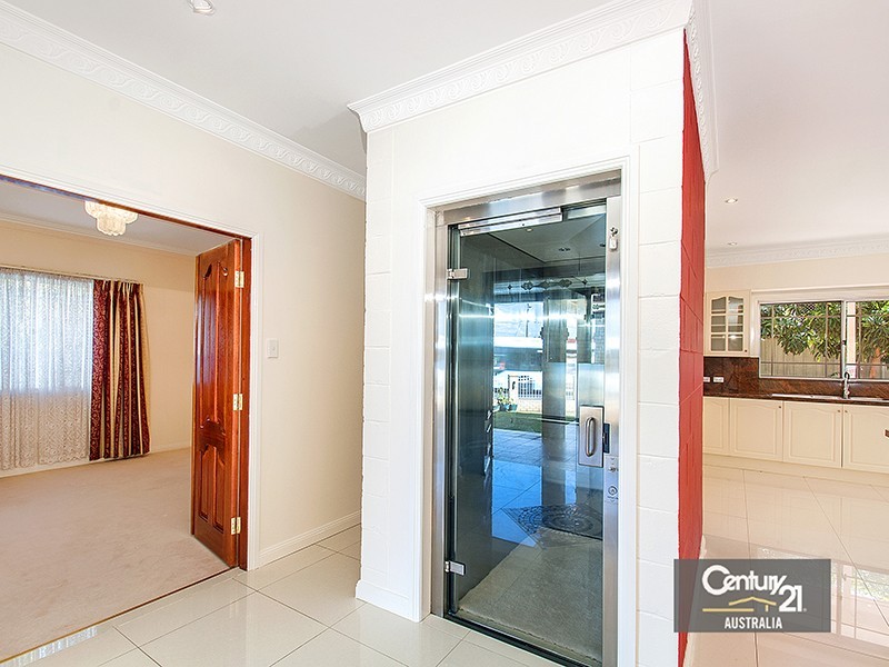 63 Chelmsford Road, South Wentworthville NSW 2145