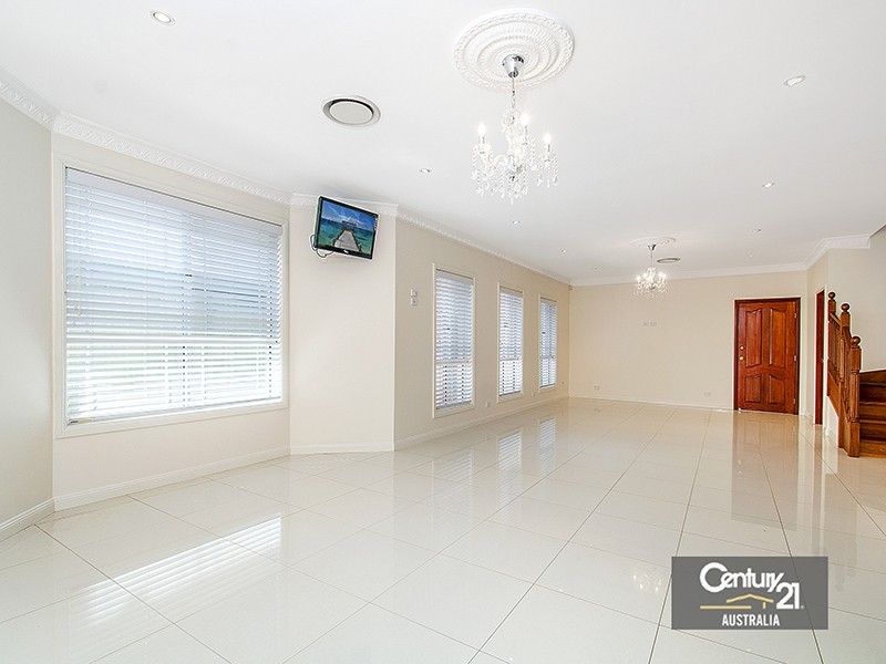 63 Chelmsford Road, South Wentworthville NSW 2145
