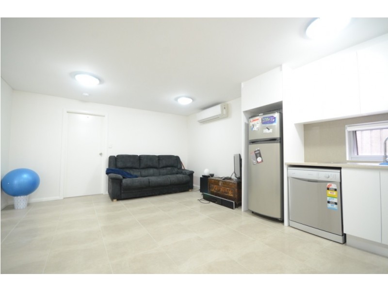 107A Ballandella Road, Toongabbie NSW 2146