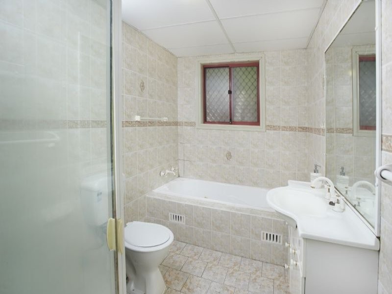 2/9-11 Bailey Street, Westmead NSW 2145