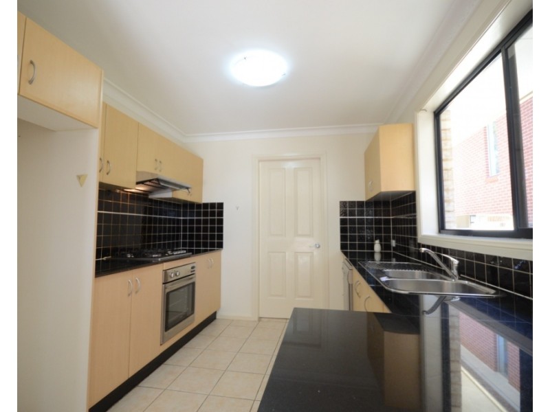 2/25-27 Fullagar Road, Wentworthville NSW 2145