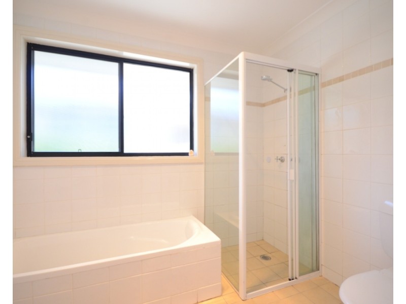 2/25-27 Fullagar Road, Wentworthville NSW 2145