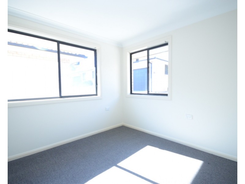 2/25-27 Fullagar Road, Wentworthville NSW 2145