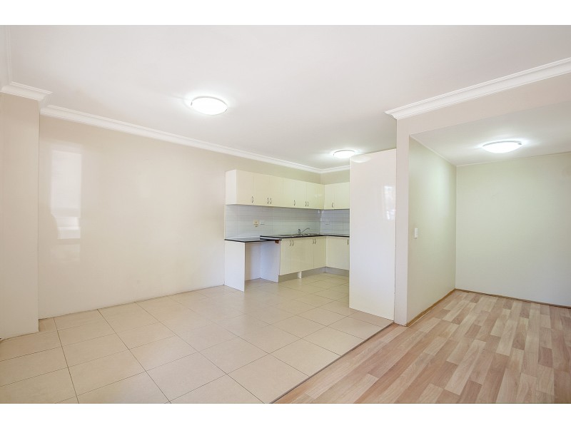 12/7-11 Paton Street, Merrylands NSW 2160