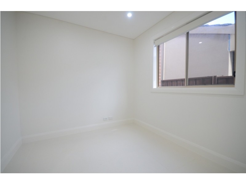 68B Roberta Street, Greystanes NSW 2145